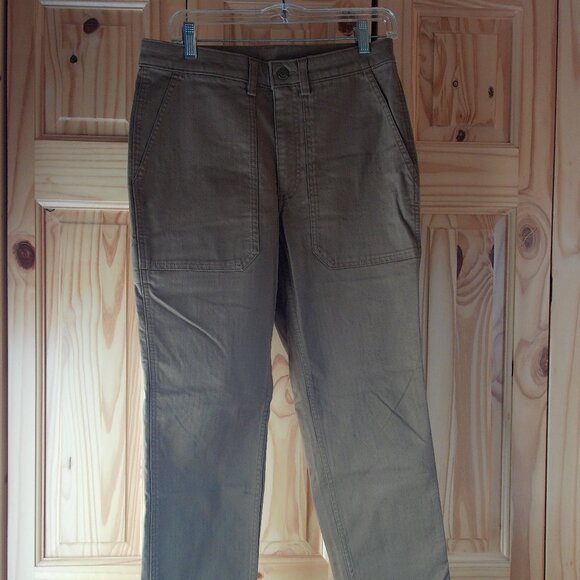 DULUTH TRADING WOMEN' SIZE 8 X 31 BROWN CARGO Canvas Pants - Picture 1 of 4